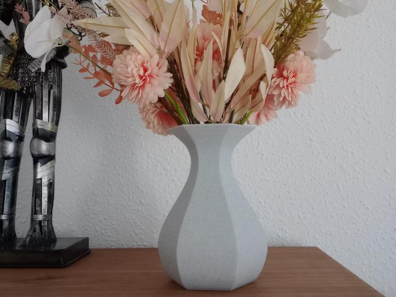 Six-sided modern vase