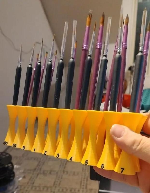 Brush Holder v2   