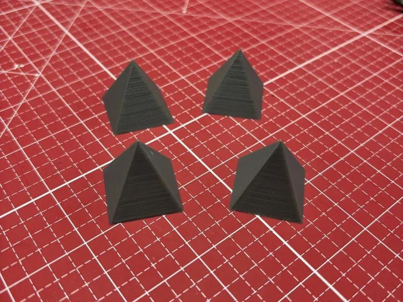 Lackierkegel Abstandshalter   