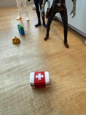 Mini Fortnite Med Kit   