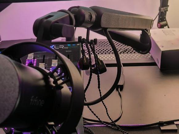 In-Ear Headphone Hook