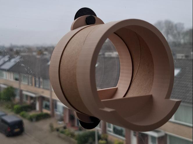 Cardboard refill bird-feeder