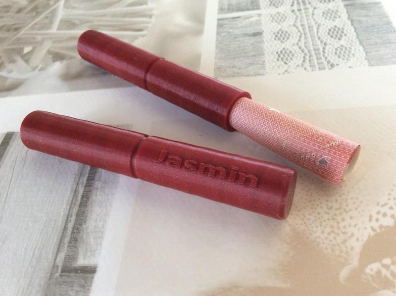 Überraschungs Kapsel