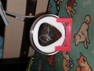 Vertical Pick Holder Stand/Easel