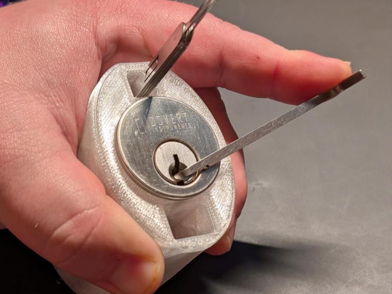 Tapered Mortise Lock Holder / Grip