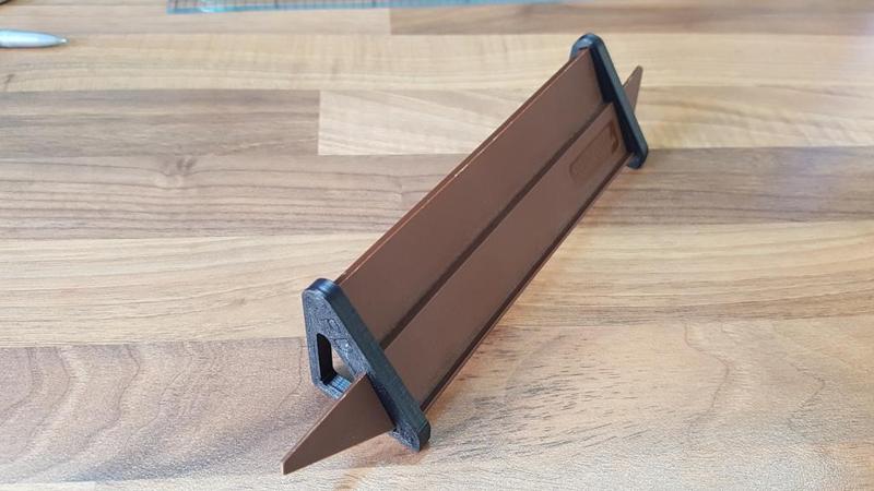 Rummikub stand support