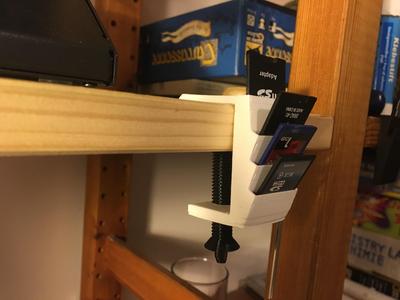 Adjustable sd card holder