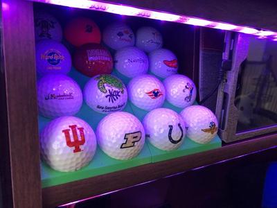 Simple Golf Ball Display