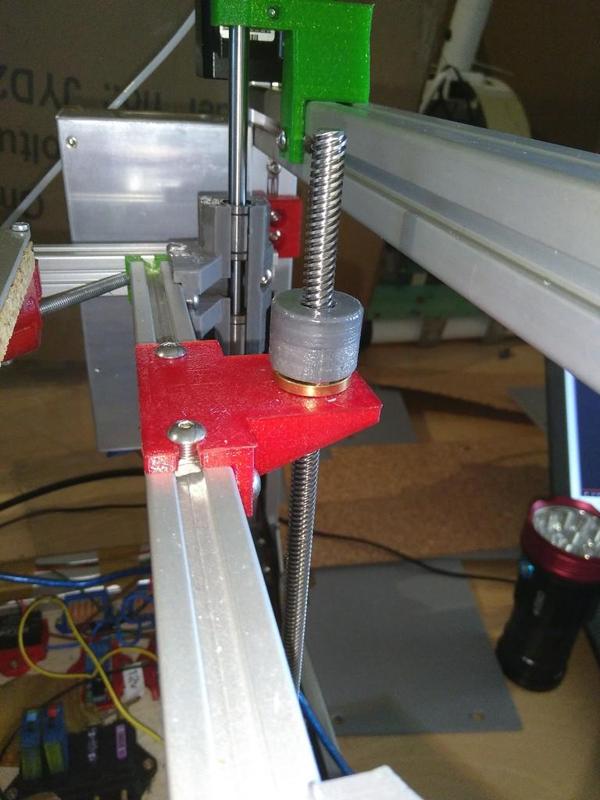 lead screw anti backlash nut  Tr8x8 P2