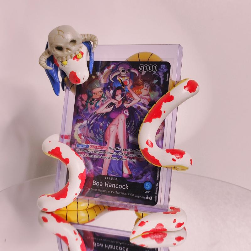 One Piece TCG Boa Hancock Card Stand  (for Toploader)