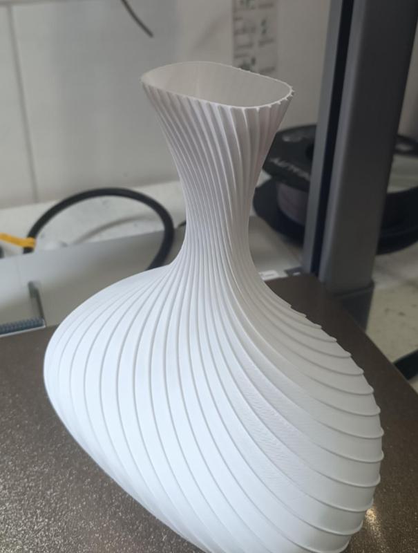 vase  