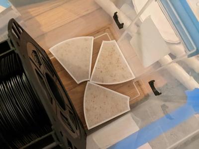 Dessicant container wedge   