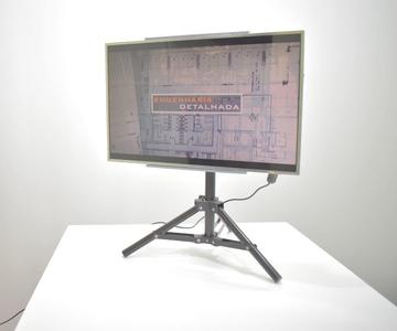 TV / MONITOR SUPPORT