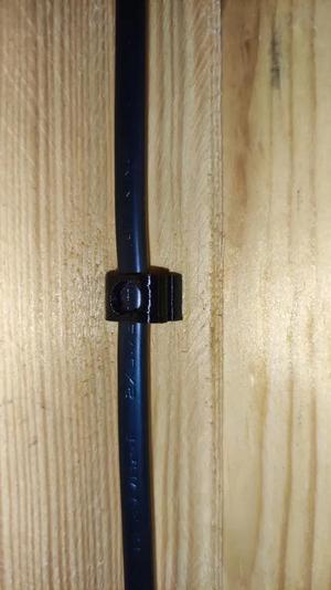 Cable clip   