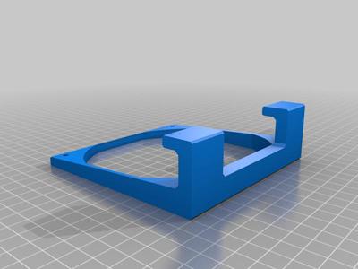 Vertical laptop stand with fan