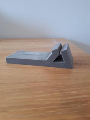 Metal plate support