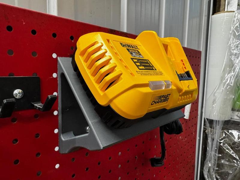 DeWalt Fast Charger Wall Mount   
