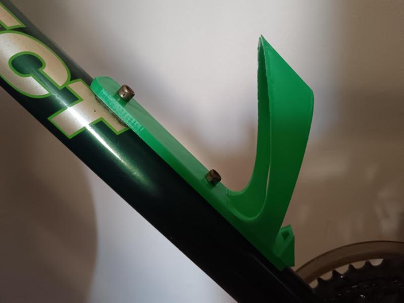 Can / Bottle holder for bike