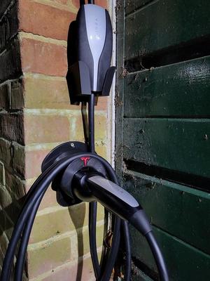 Tesla Charger Type 2 Wall mount