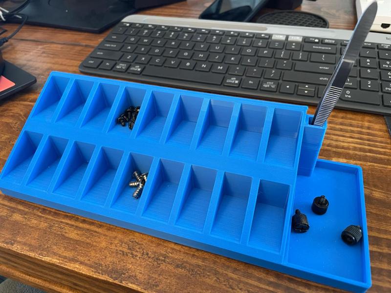 Screw Tray Organizer