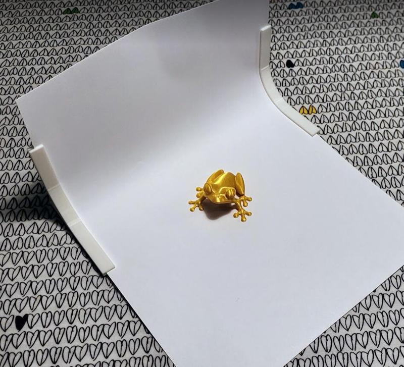 Photo stand for A4 paper