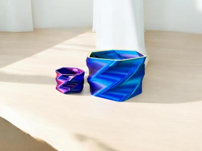Swirled Hexagon Pot