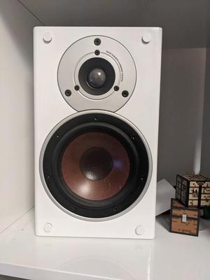 Speaker cover hole filler (Dali)