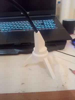 Microphone tripod