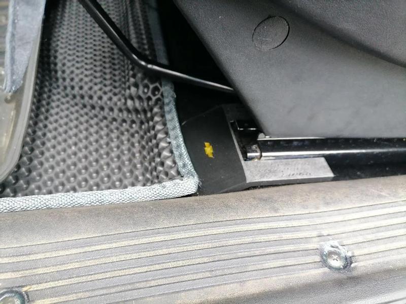 Cook of chips Chevrolet Niva/Заглушка гайки крепления кресел Chevrolet Niva   