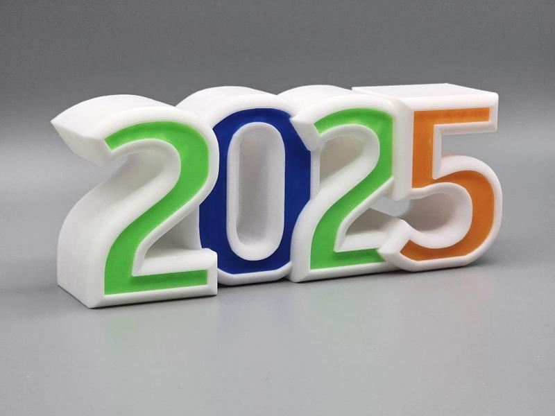 2025 New Years table decoration