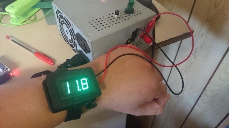 Armband Volt-meter