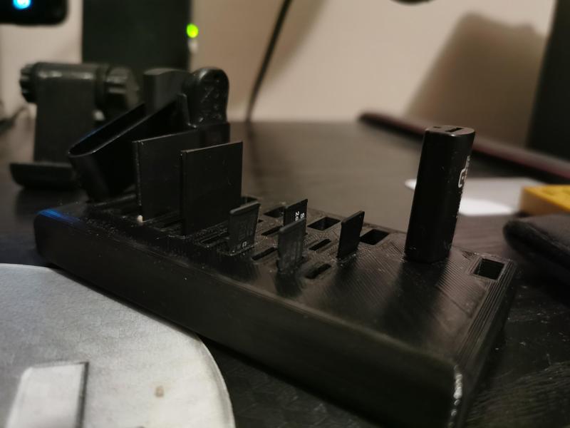 Pen Drive - SD Card Holder