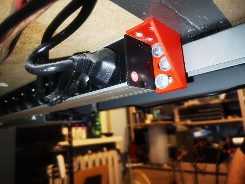 NEKU Rack 19" Power strip handle 90 degree