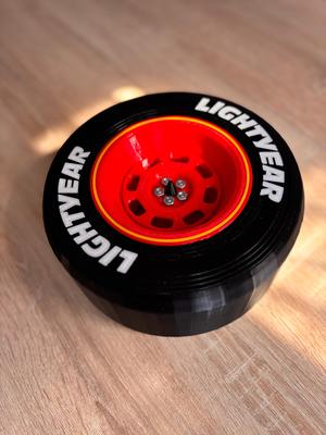 Tire Lightning Mcqueen