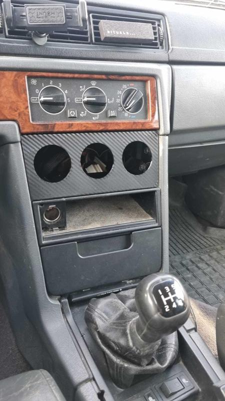 Volvo 940 Stereo Gauge