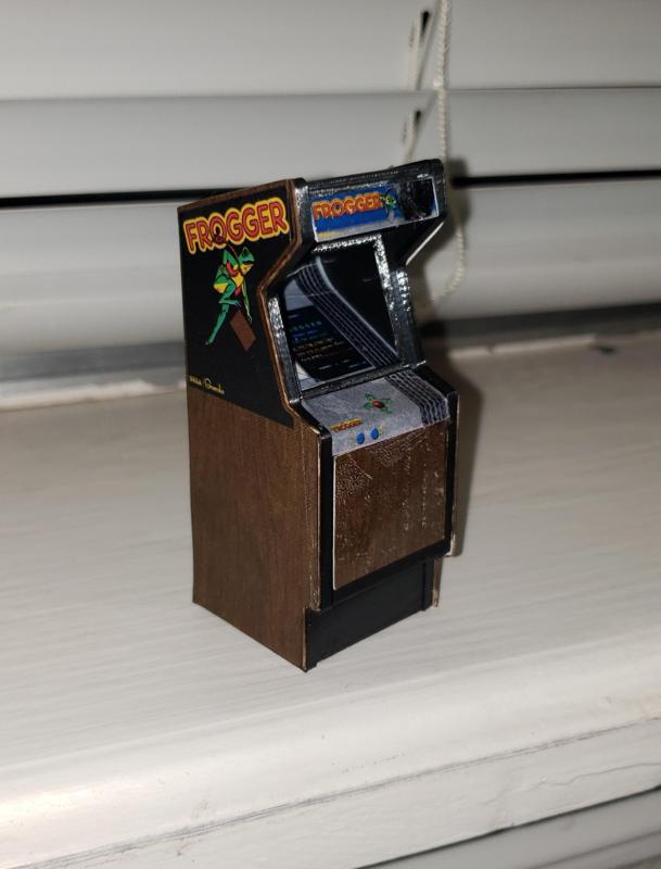 Arcade Cabinet - Sega - Frogger - Old Style