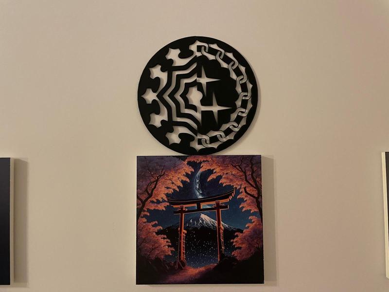 Dellafuente Morad Manos Rotas Logo Wall Art