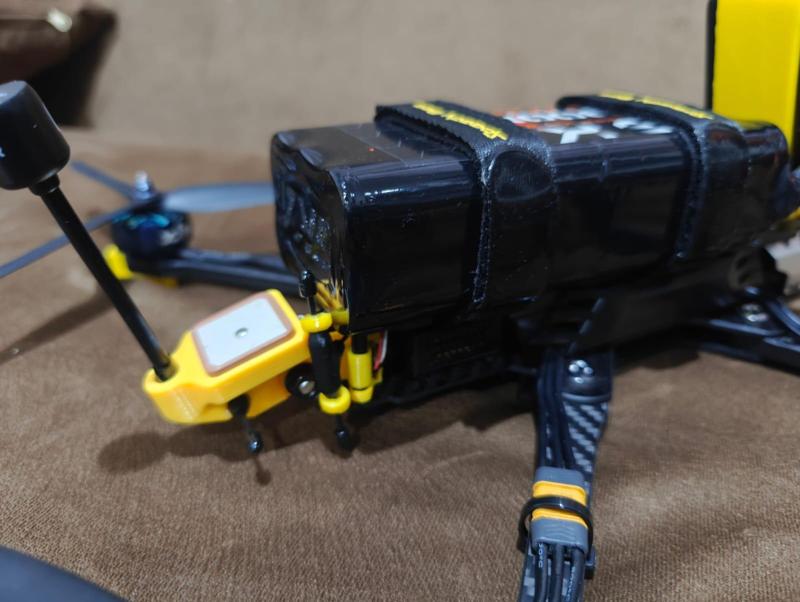 SpeedyBee Mario 8 Vertical Mini Immortal RX Mount