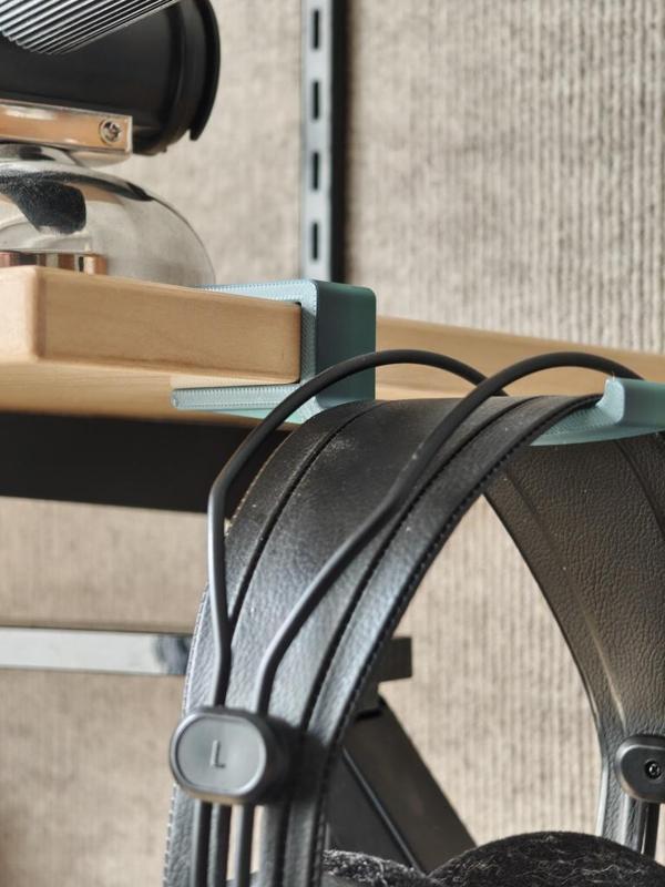 Wide Headphone Holder (For Samson SR850 or max 2.75" thick band) for Shelf or Desk (18mm or 32mm)