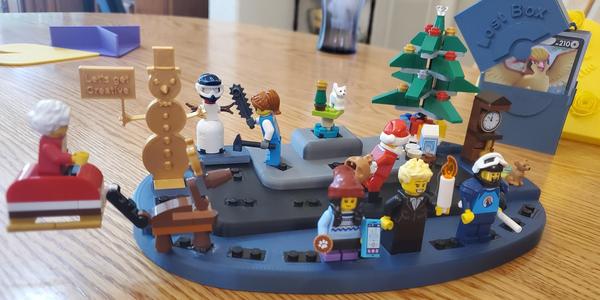 Modular minifigure display stand