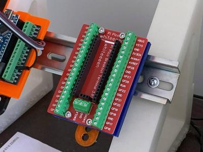 Pico screw terminal board din rail mount