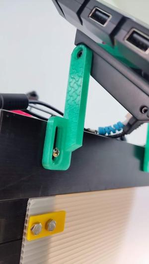 Creality Sonic pad mount (bambu lab inspired)