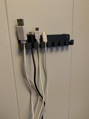 USB cord hanger organizer