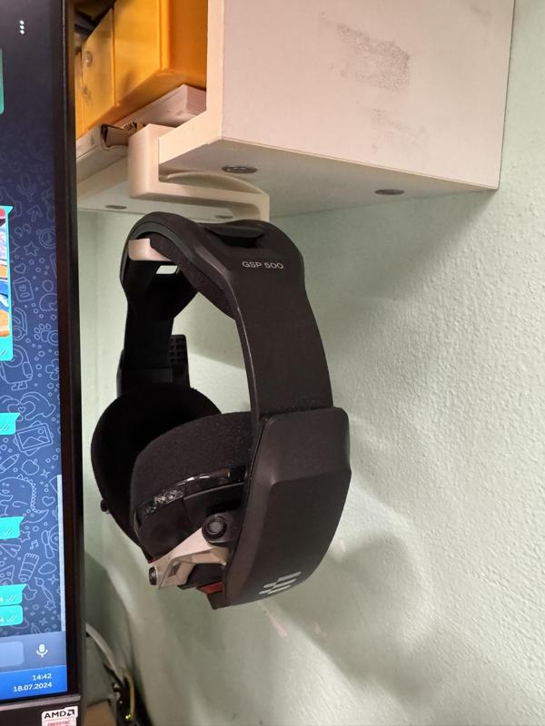 Headphone Holder - Flush Remix
