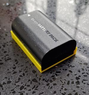 Battery Terminal Cover / Protector for Canon LP-E6 camera battery