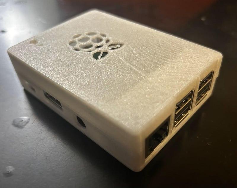Raspberry Pi 3 Raised Top Case No Screws Remix