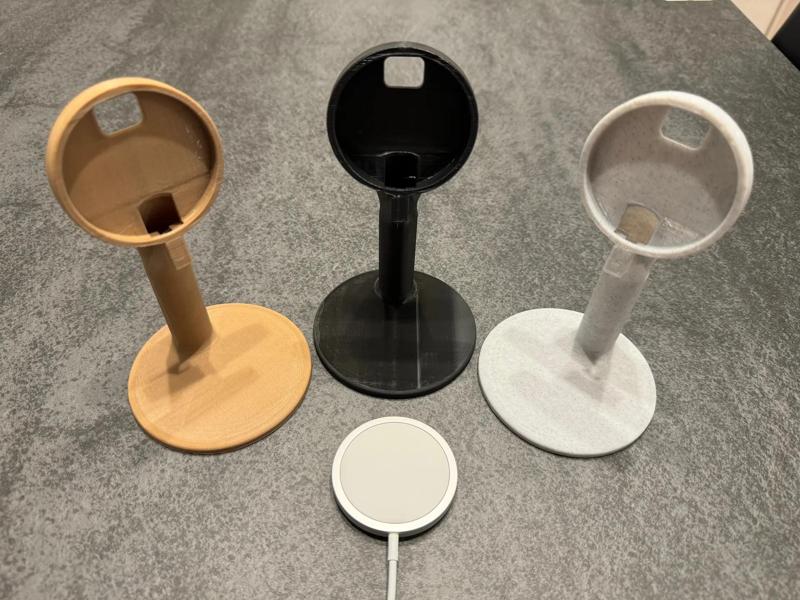 MagSafe Charger Stand