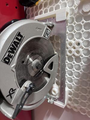 Circular Saw Holder for Multiboard