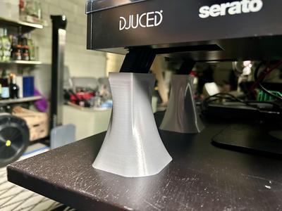 Hercules Inpulse 500 Deck Riser Feet