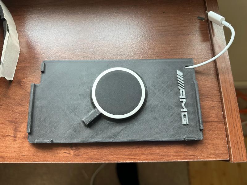 Mercedes GLE v167 MagSafe tray